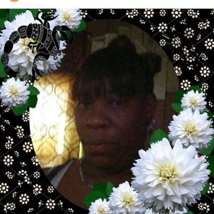 Meet your Posher, Yolanda